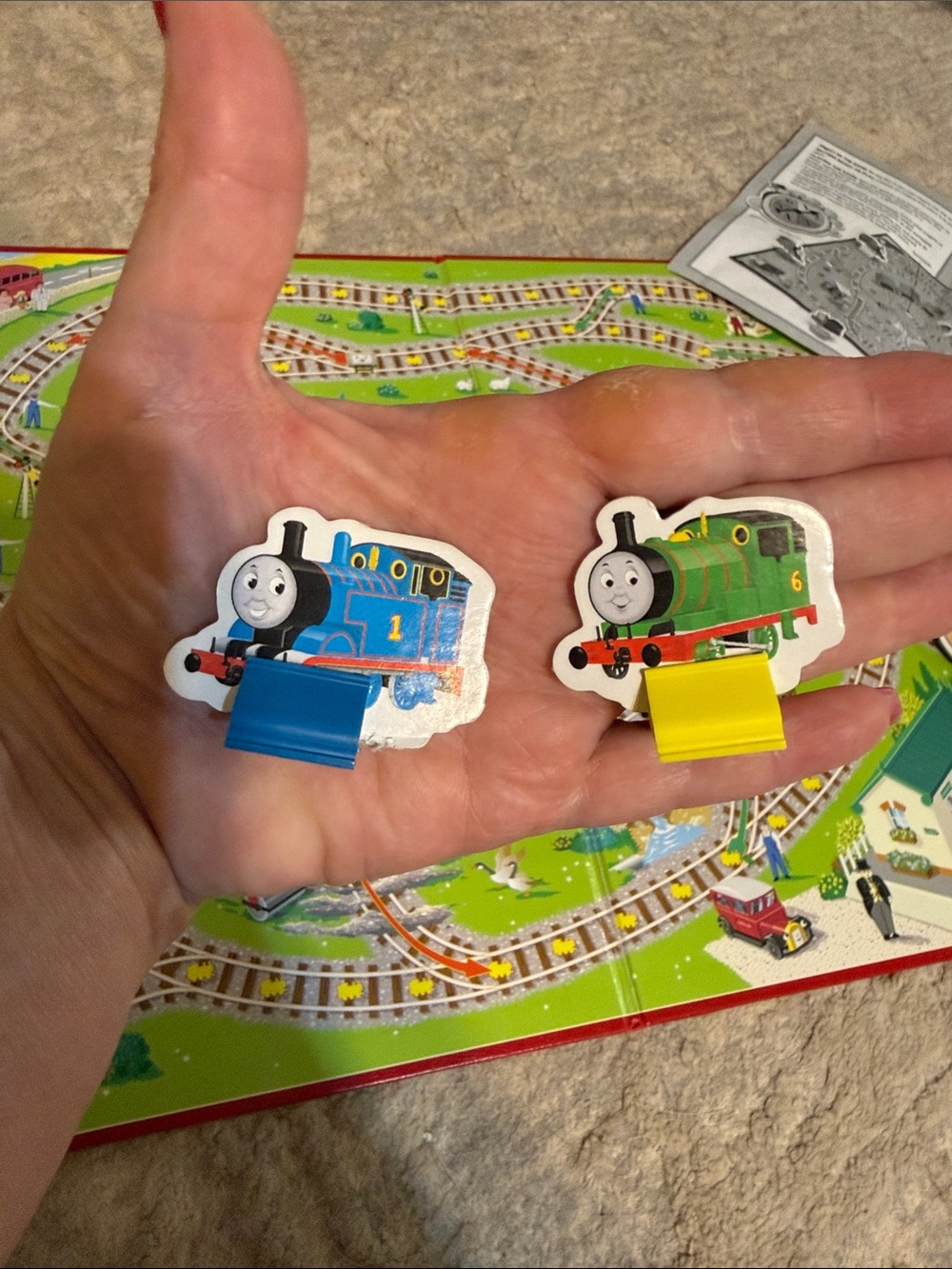 Thomas & Friends Bright Green Train Tracks & Spinner Board Game 2003 - Picture 3 of 13